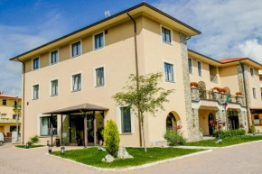  Hotel Santo Stefano  Пьеве Санто Стефано